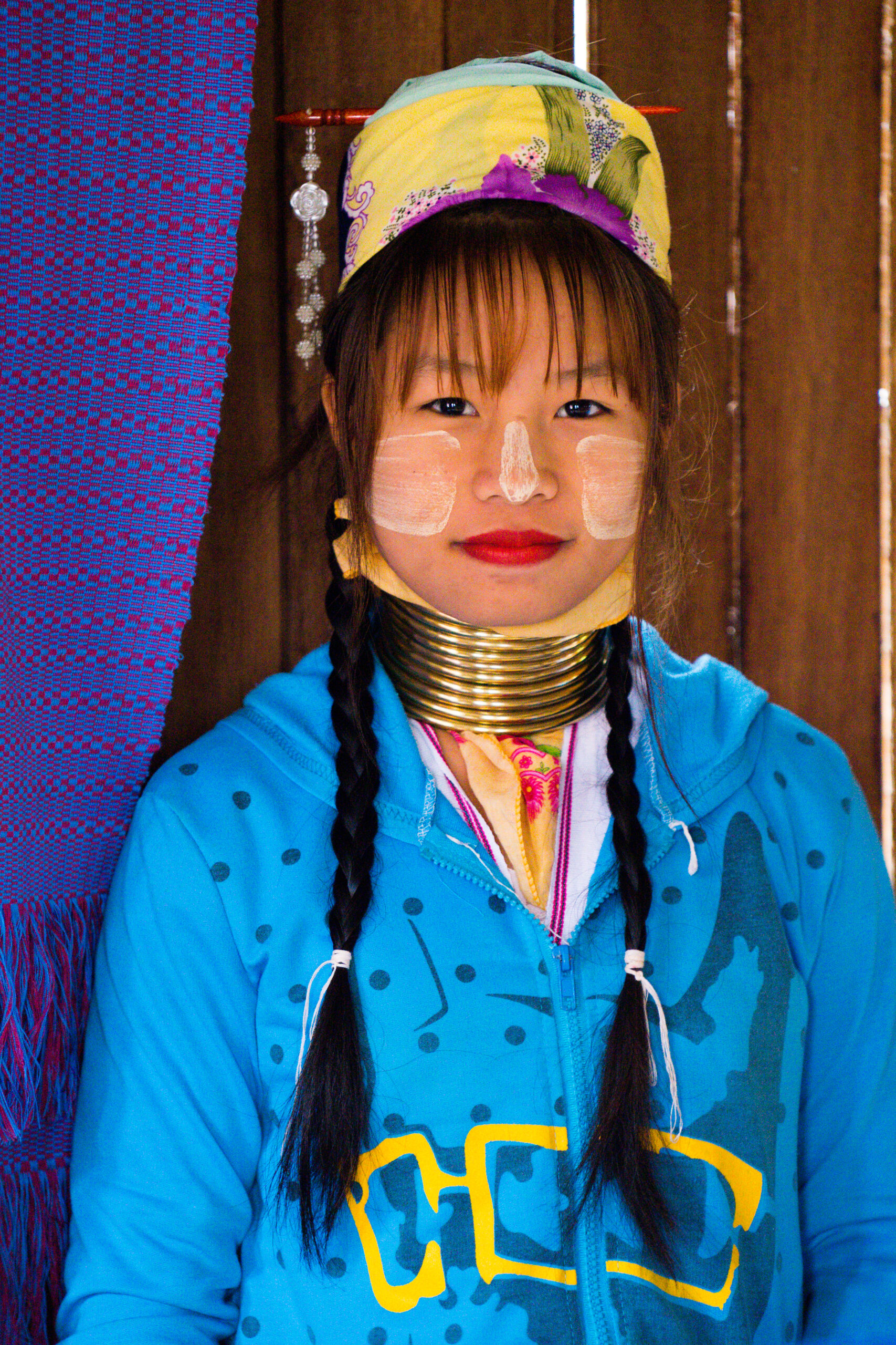 Burmese beauty, sweet longneck girl from Inle Lake, Nyaungshwe, Burma (Myanmar)