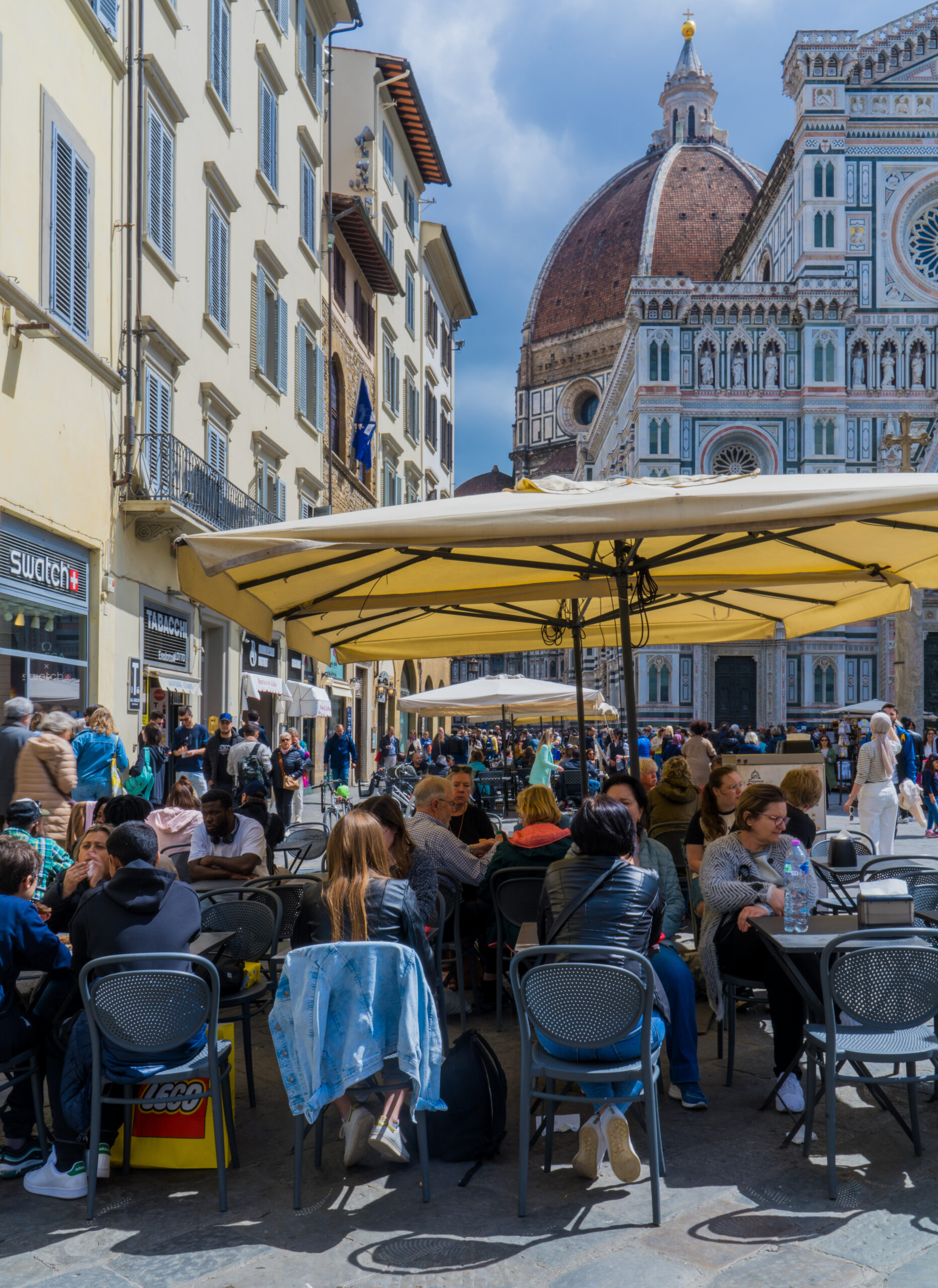Café near Duomo Cathedral, Florence, Italy